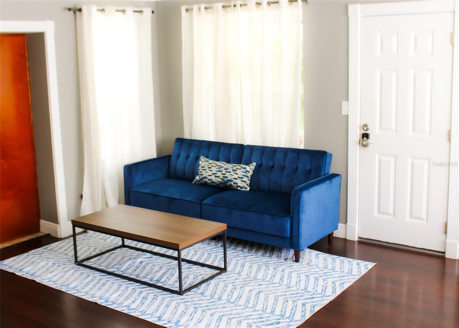 Image 16 of 39 For 4115 San Pedro Street