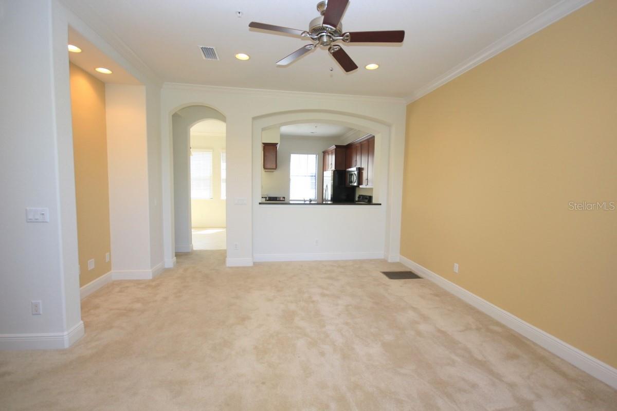 Image 7 of 36 For 5902 Printery Street 105