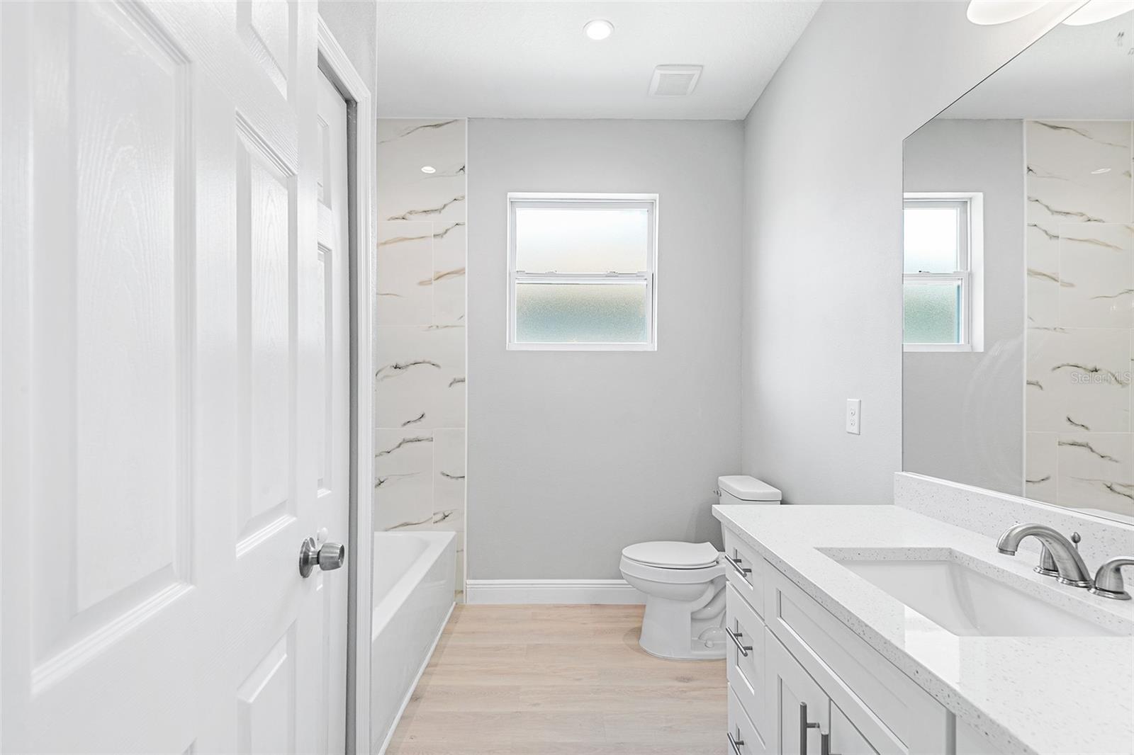 Image 24 of 26 For 2519 Avenue E Sw