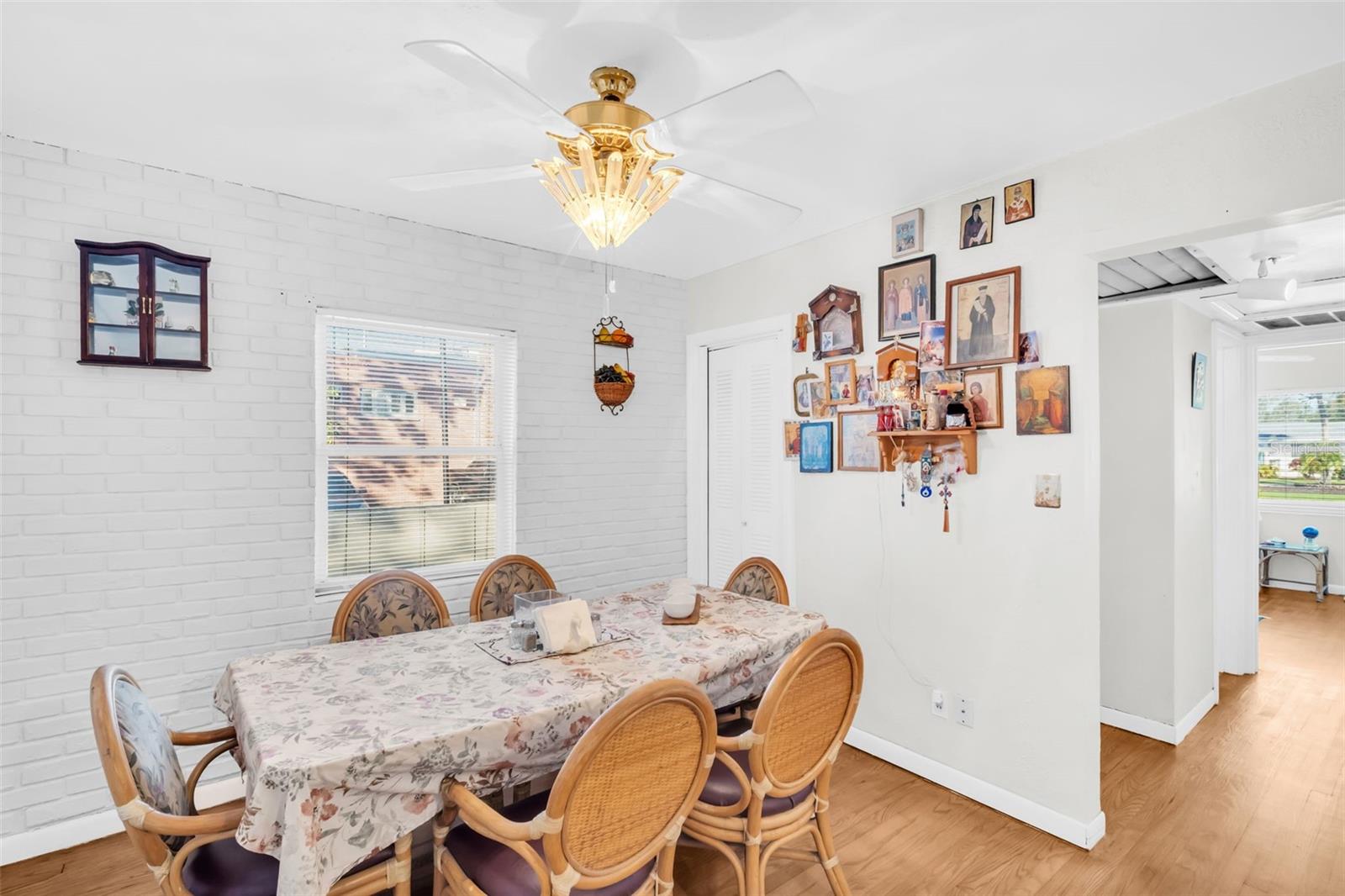 Image 17 of 42 For 6530 5th Avenue N