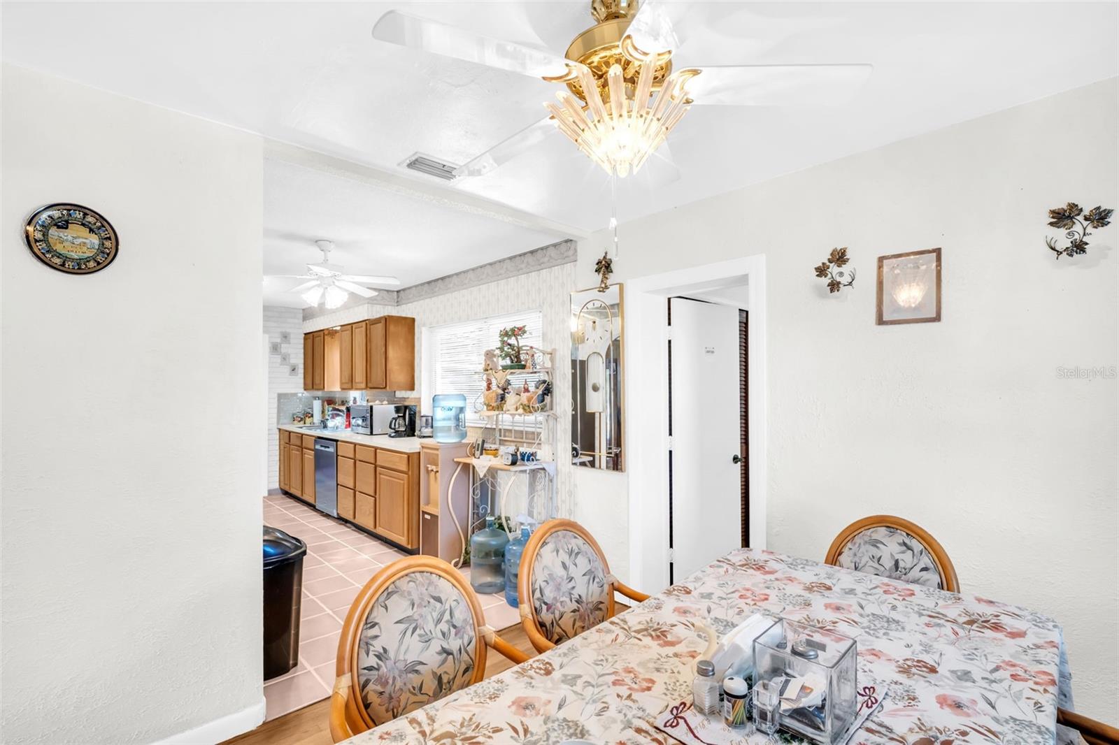 Image 19 of 42 For 6530 5th Avenue N