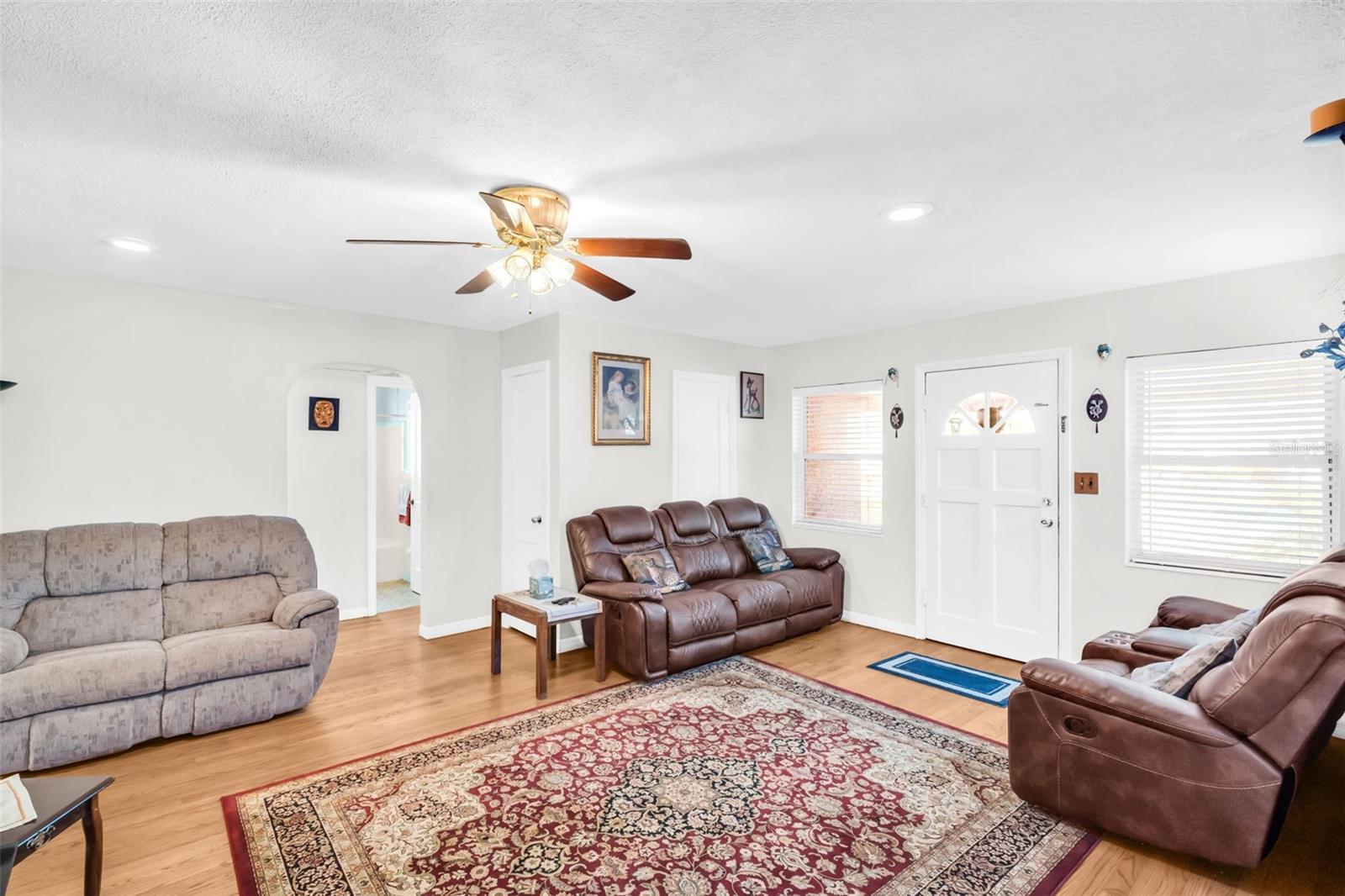 Image 6 of 42 For 6530 5th Avenue N