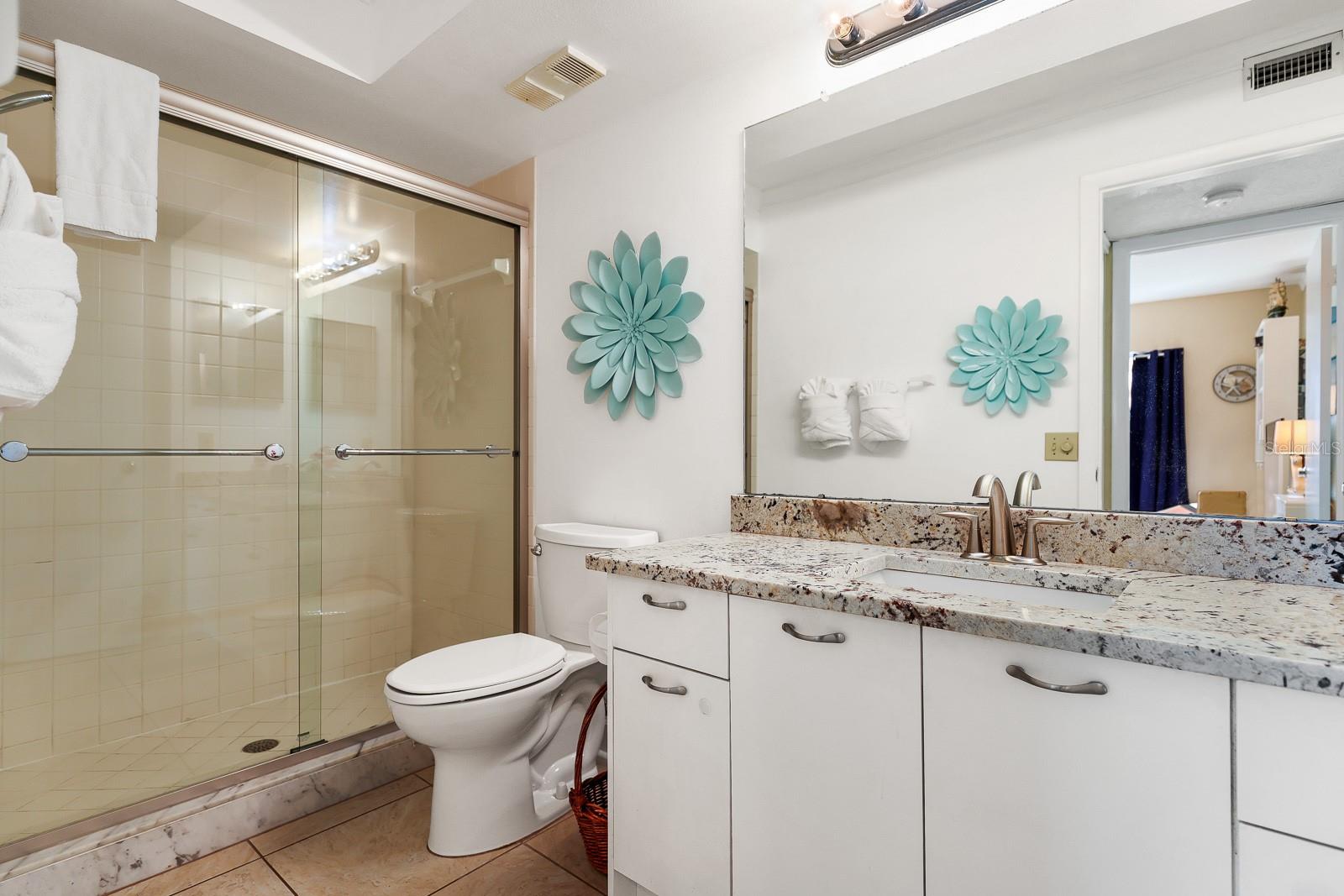 Image 17 of 56 For 5901 Bahia Del Mar Circle 521