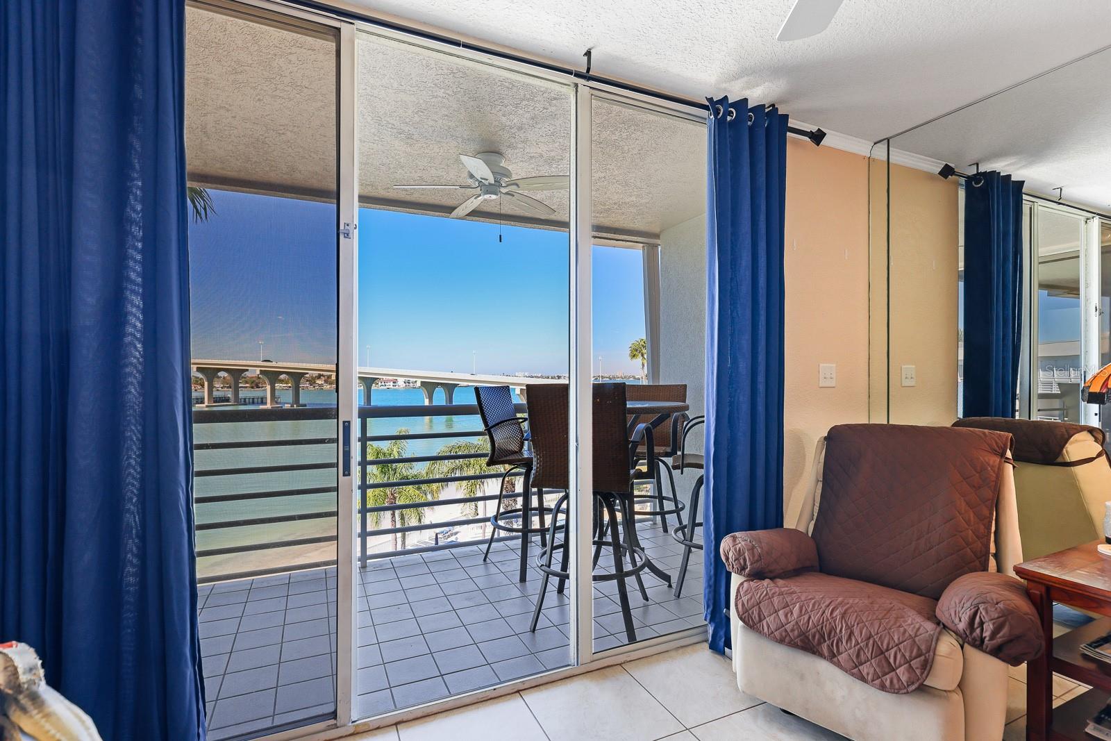 Image 24 of 56 For 5901 Bahia Del Mar Circle 521