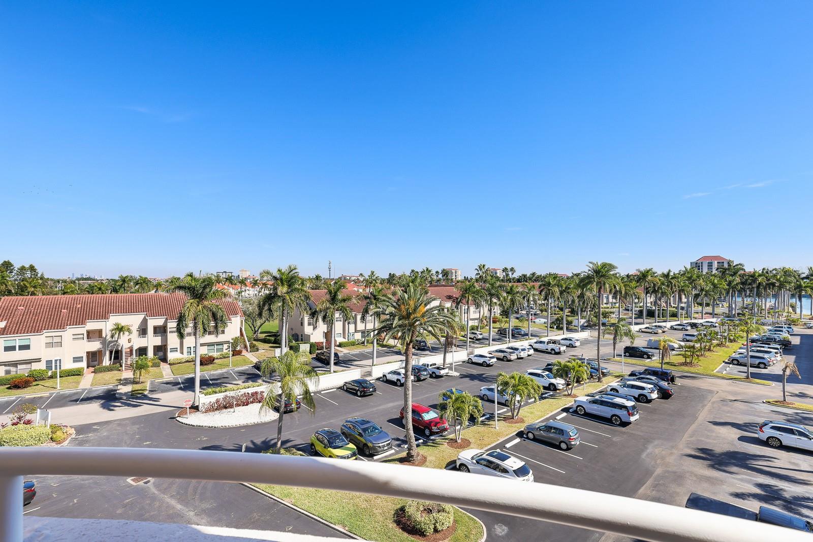 Image 42 of 56 For 5901 Bahia Del Mar Circle 521