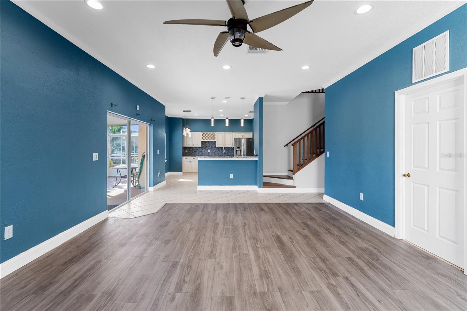 Image 17 of 52 For 27416 Breakers Drive