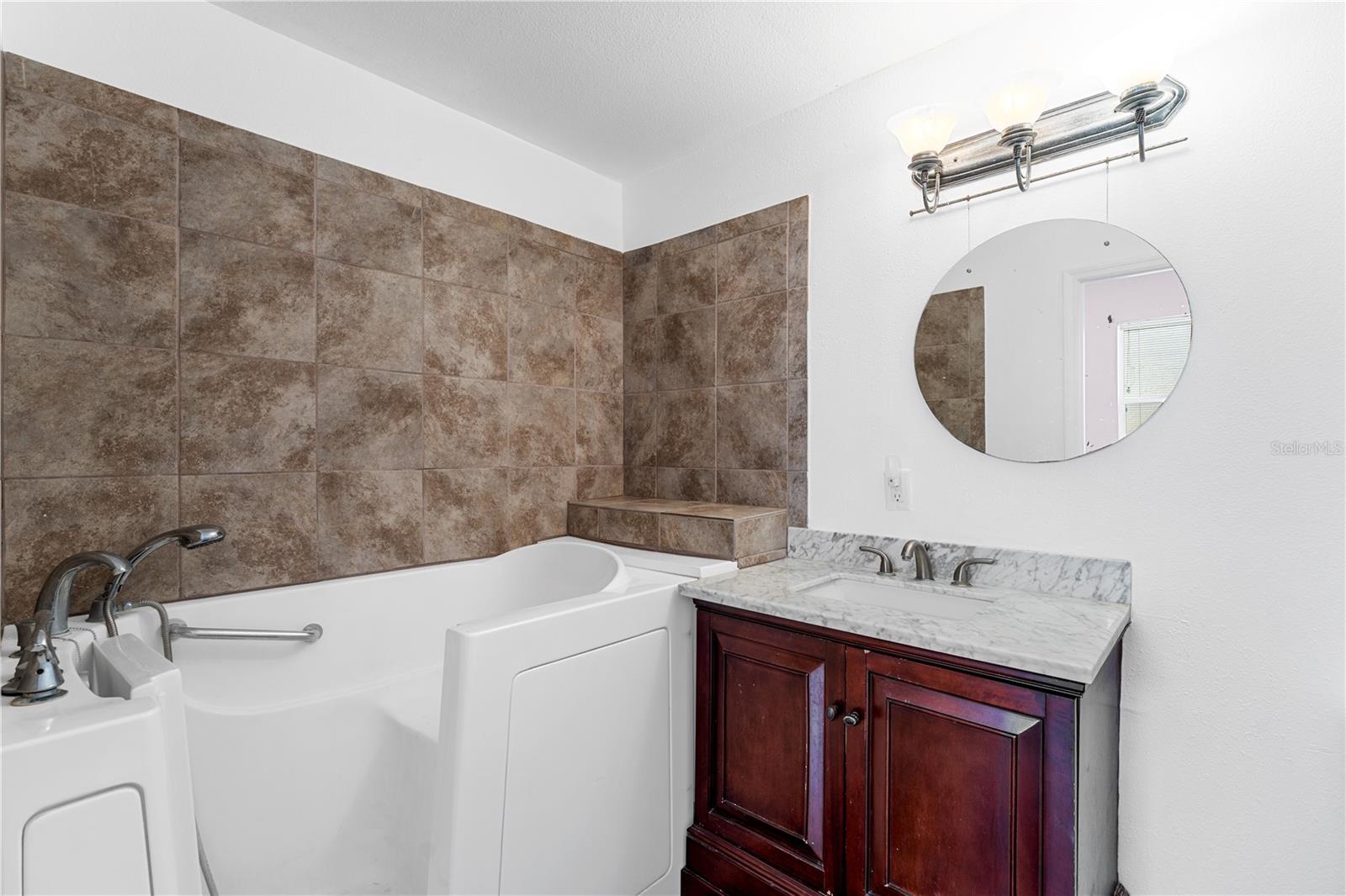 Image 20 of 52 For 27416 Breakers Drive