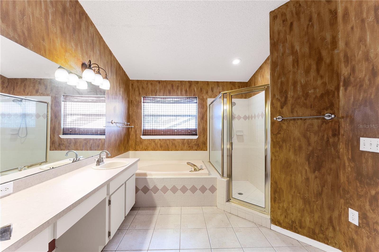 Image 28 of 52 For 27416 Breakers Drive