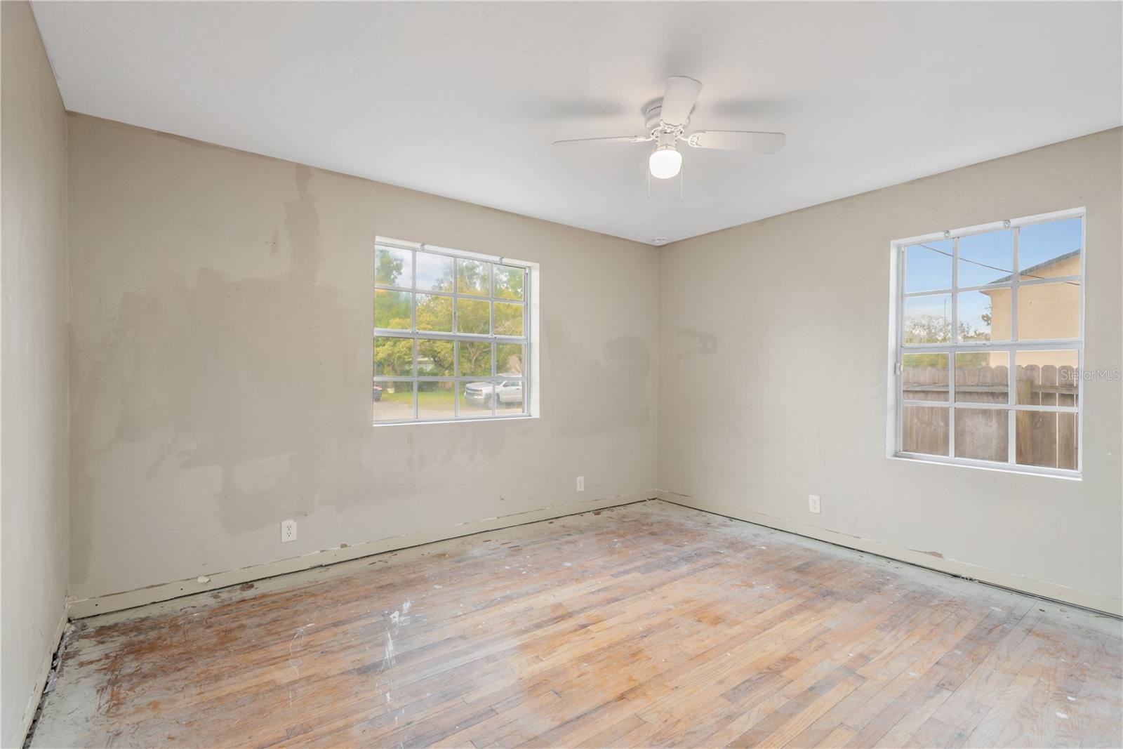 Image 8 of 24 For 2144 23rd Avenue N