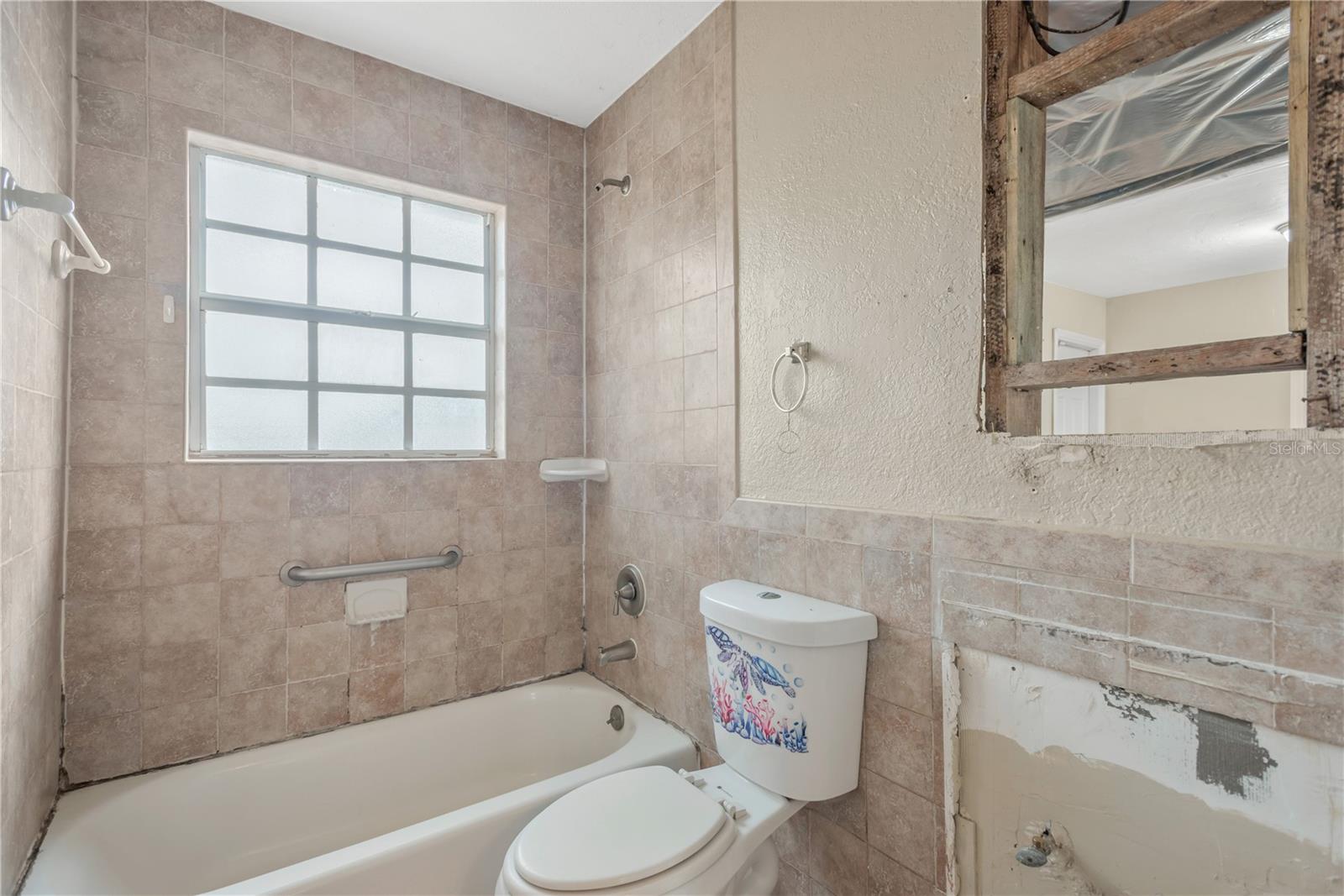 Image 9 of 24 For 2144 23rd Avenue N