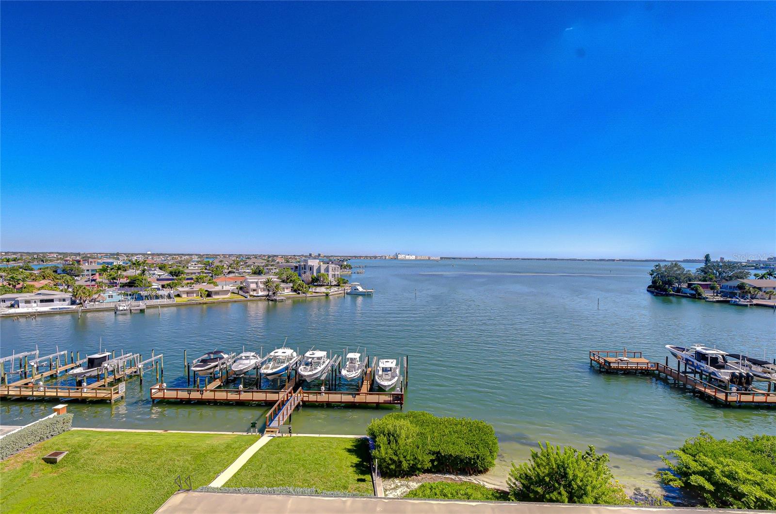 Image 19 of 37 For 5301 Gulf Boulevard A610