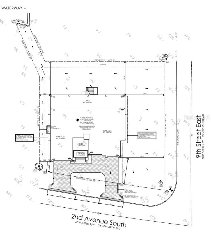 Listing photo id 7 for 139 9th Street E