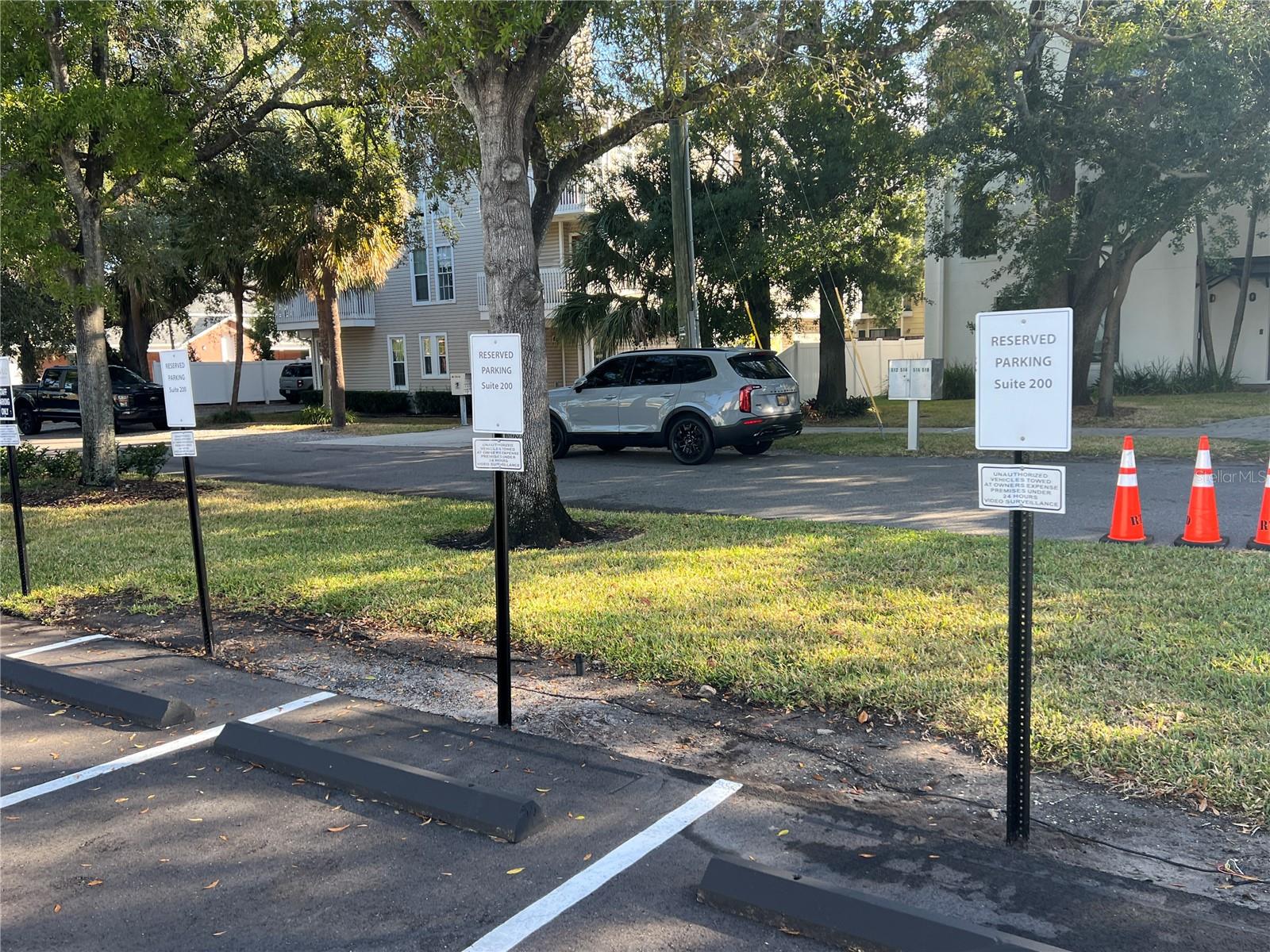 Image 6 of 15 For 3410 Henderson Boulevard 200