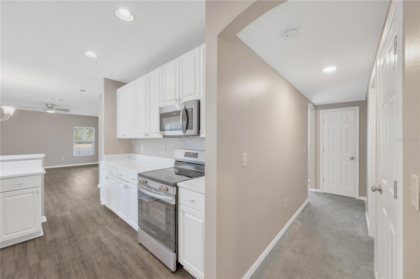 Image 10 of 33 For 5806 Tanagerlake Road