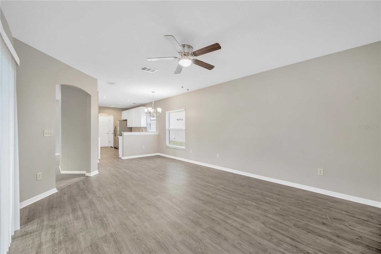 Image 12 of 33 For 5806 Tanagerlake Road