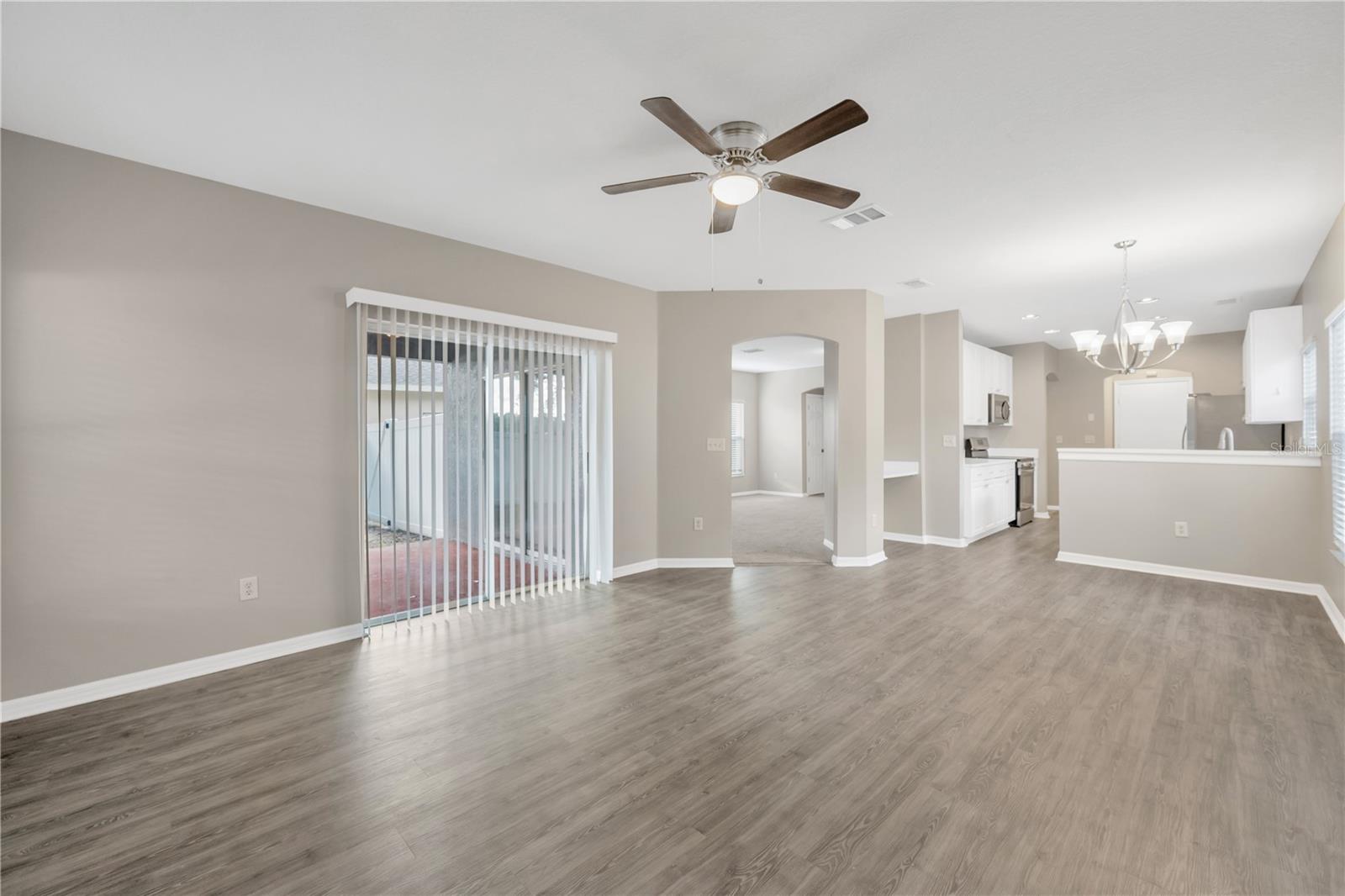 Image 14 of 33 For 5806 Tanagerlake Road