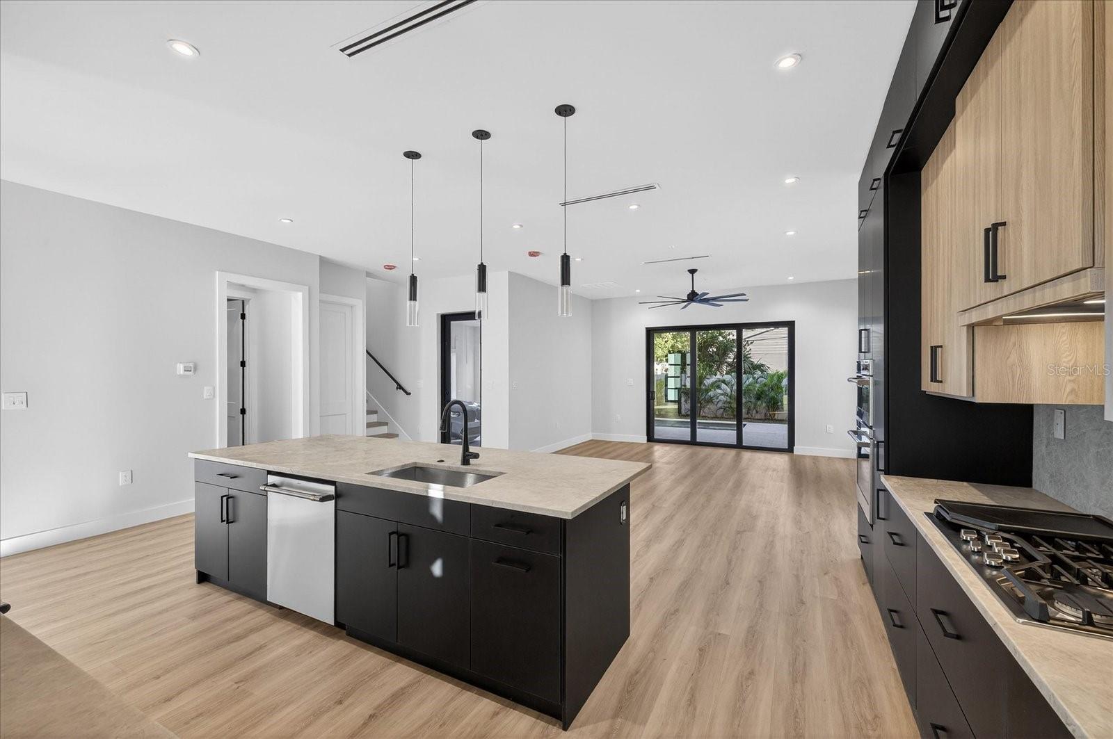 Image 11 of 70 For 3702 Lynwood Avenue