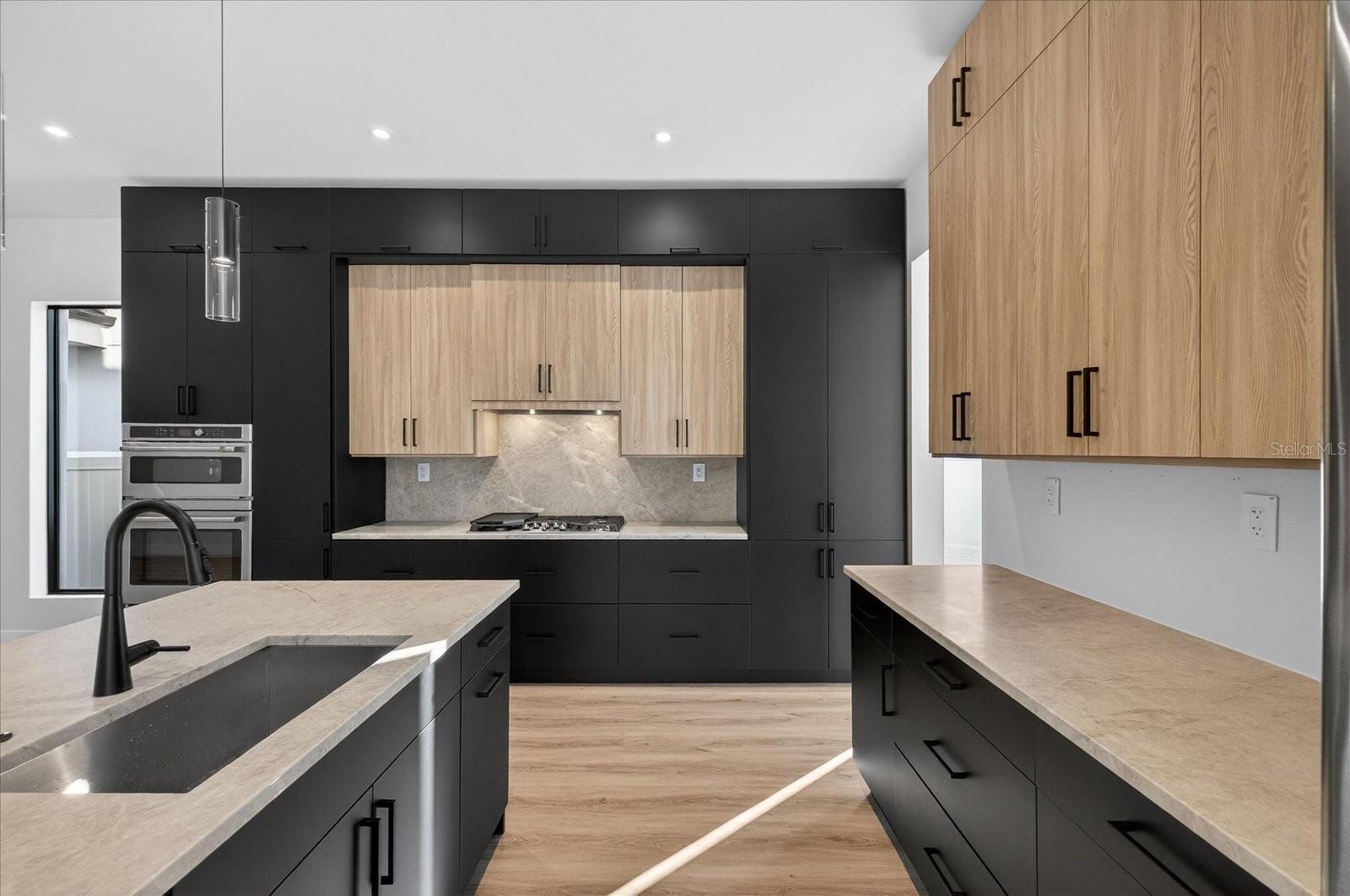 Image 13 of 70 For 3702 Lynwood Avenue