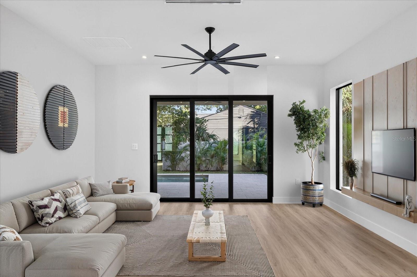 Image 21 of 70 For 3702 Lynwood Avenue