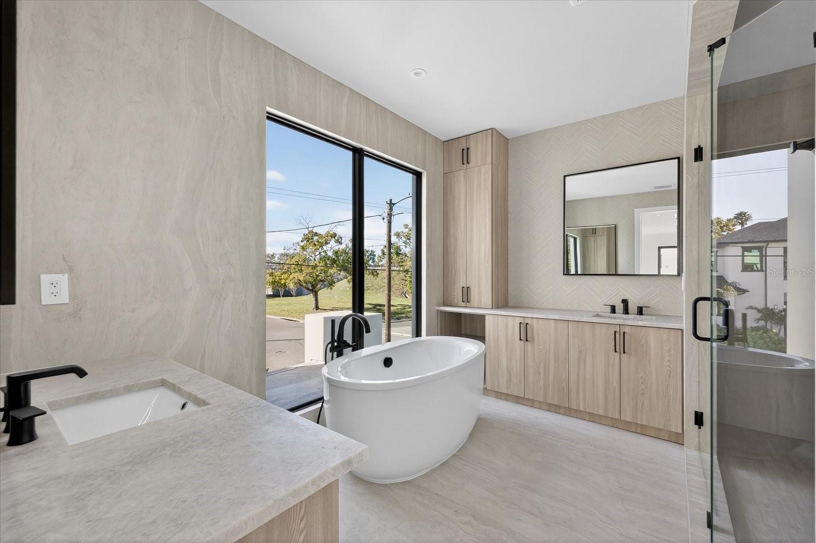 Image 32 of 70 For 3702 Lynwood Avenue