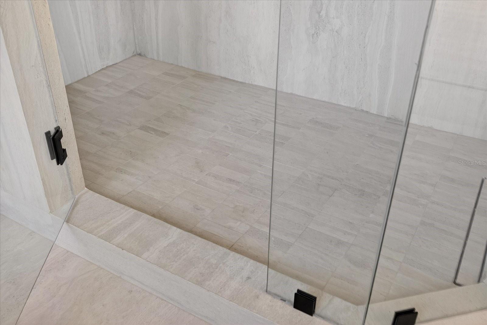 Image 34 of 70 For 3702 Lynwood Avenue