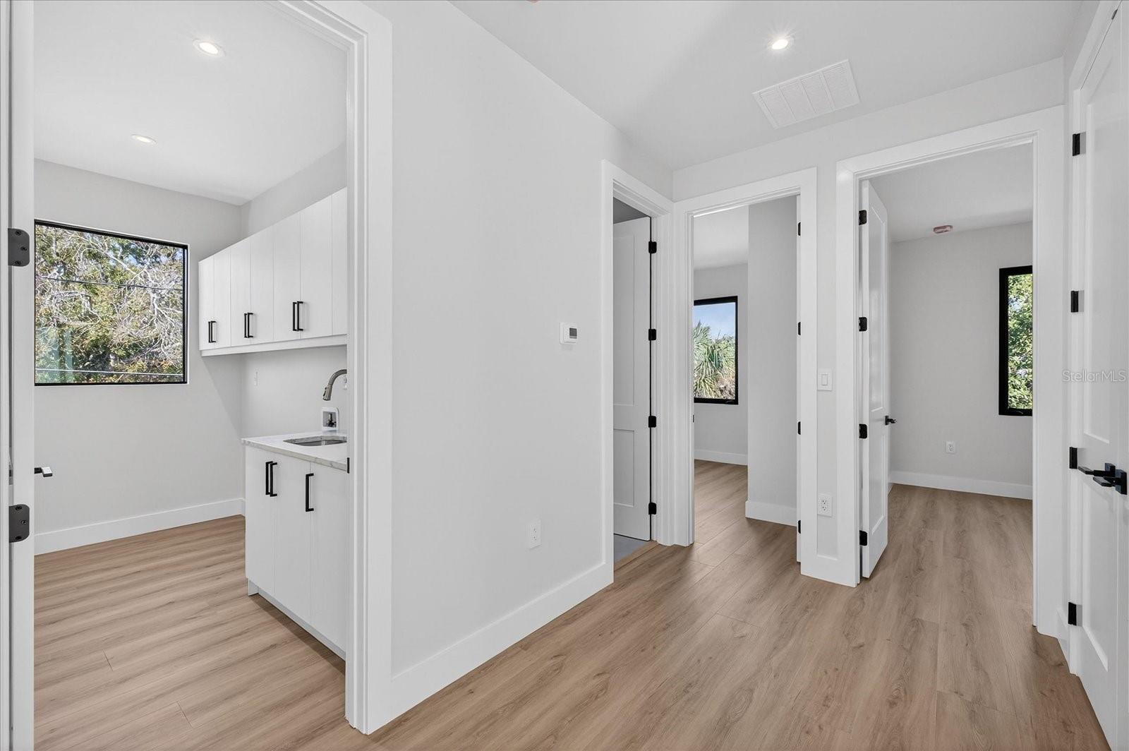 Image 45 of 70 For 3702 Lynwood Avenue