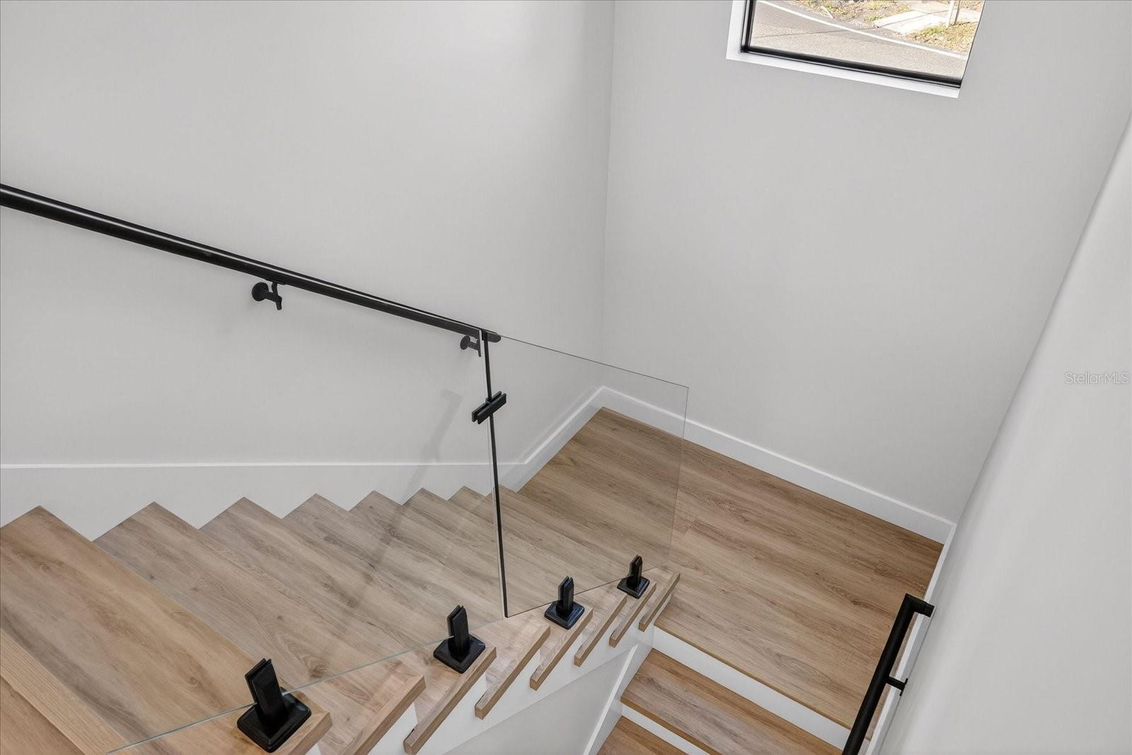 Image 52 of 70 For 3702 Lynwood Avenue