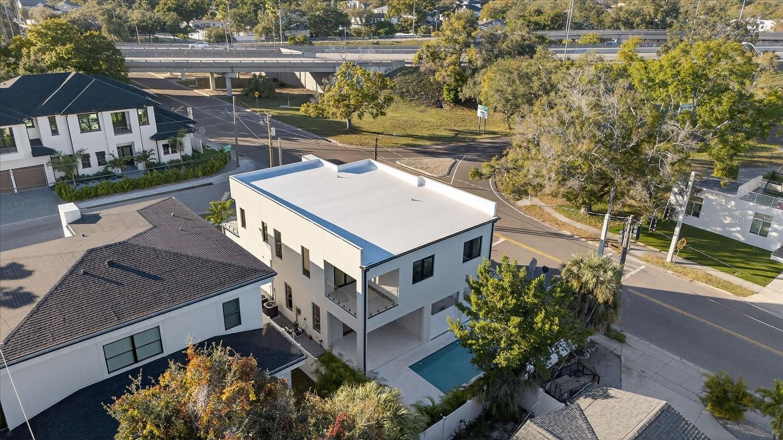 Image 67 of 70 For 3702 Lynwood Avenue