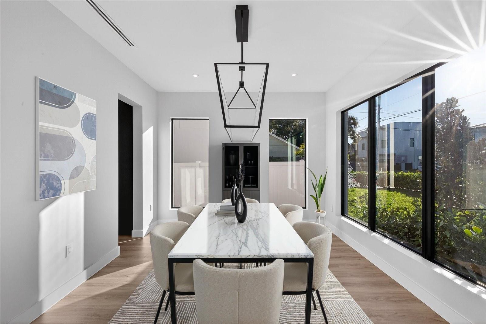 Image 9 of 70 For 3702 Lynwood Avenue