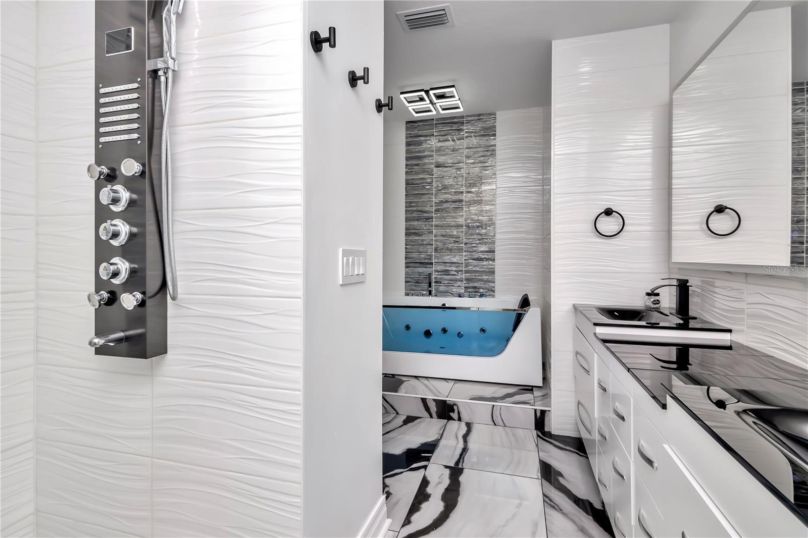 Image 21 of 76 For 1209 Cumberland Avenue 1701