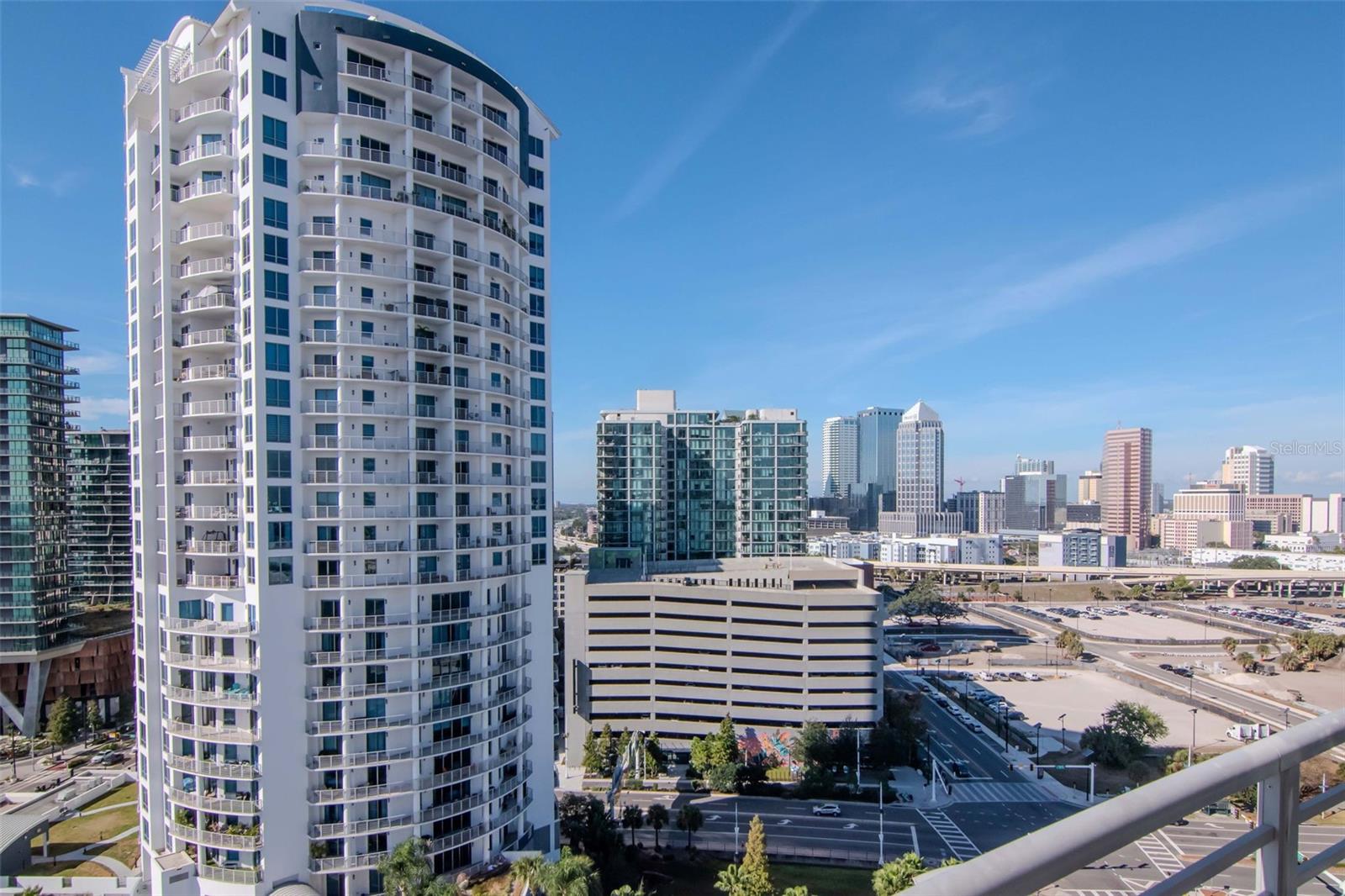 Image 29 of 76 For 1209 Cumberland Avenue 1701