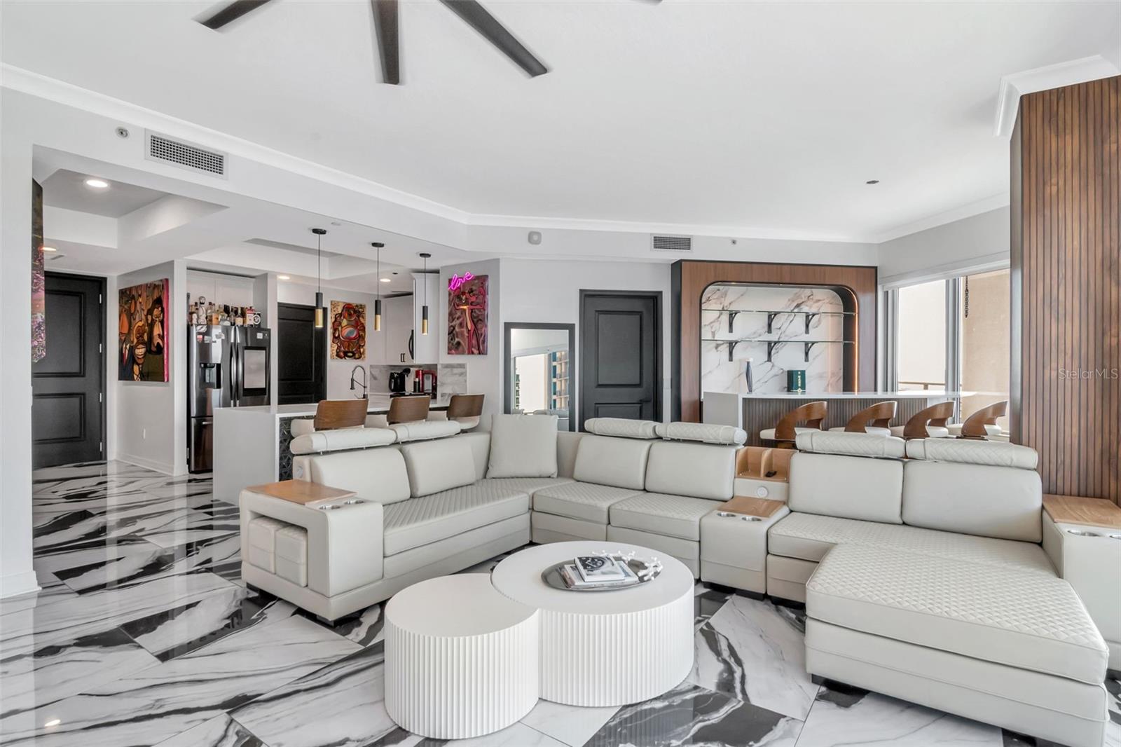 Image 4 of 76 For 1209 Cumberland Avenue 1701