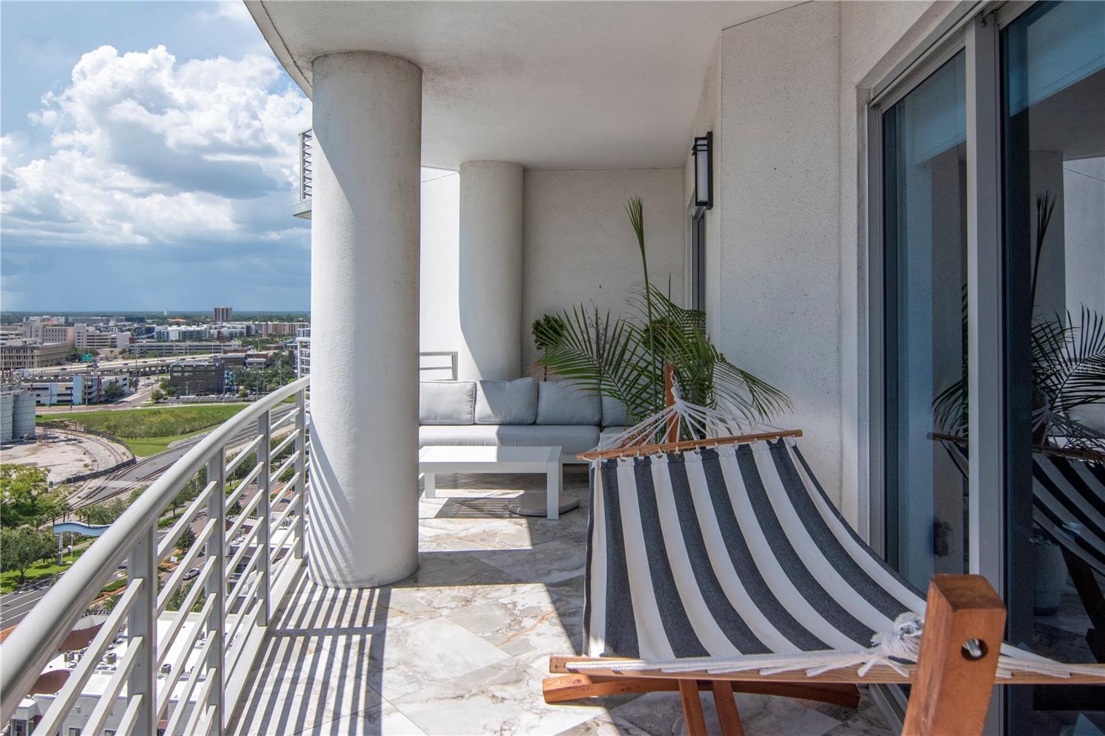 Image 45 of 76 For 1209 Cumberland Avenue 1701