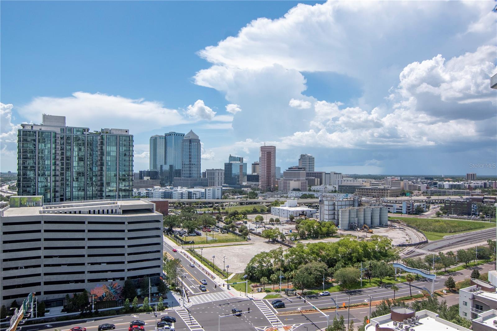 Image 48 of 76 For 1209 Cumberland Avenue 1701