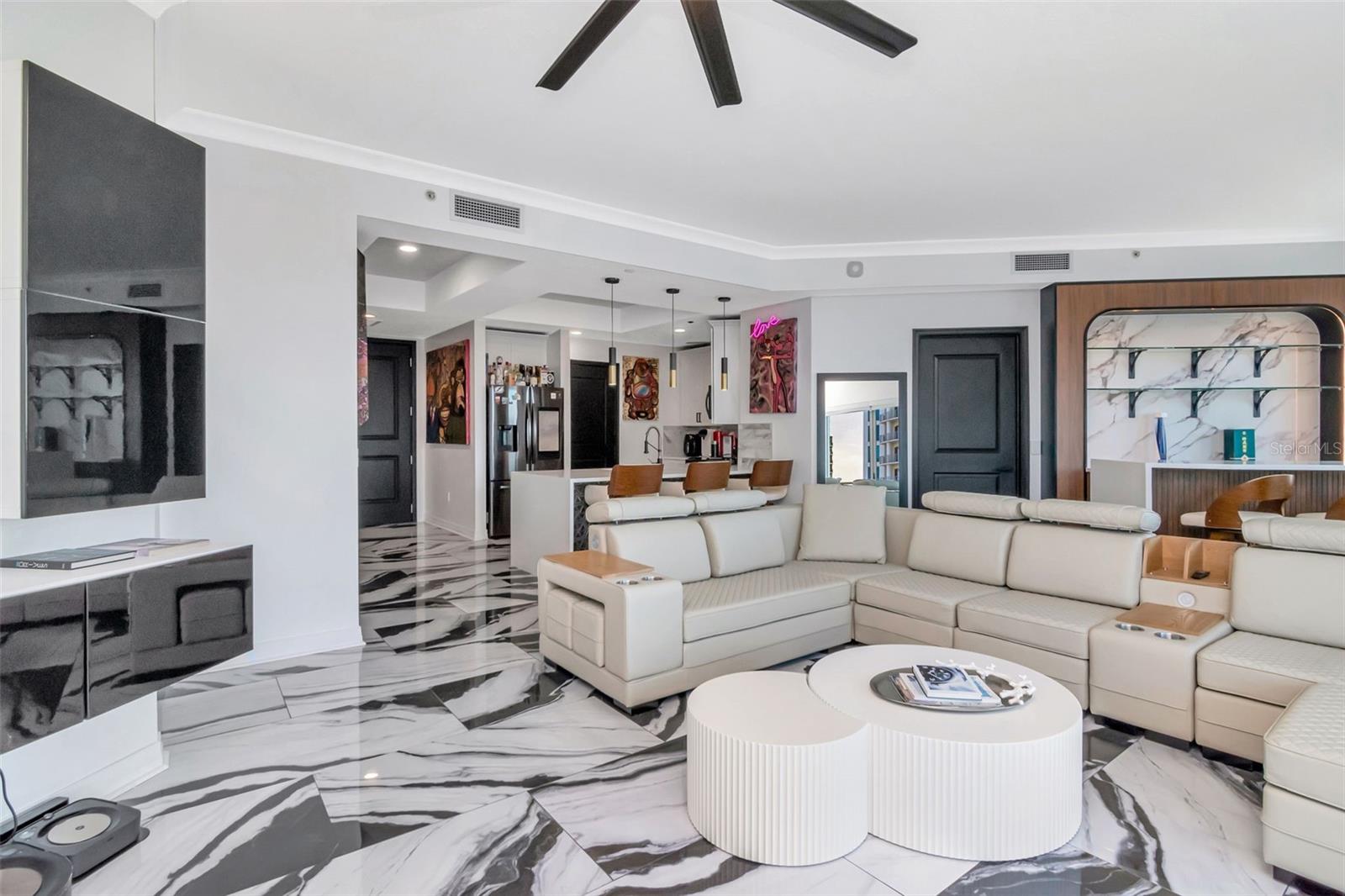 Image 5 of 76 For 1209 Cumberland Avenue 1701