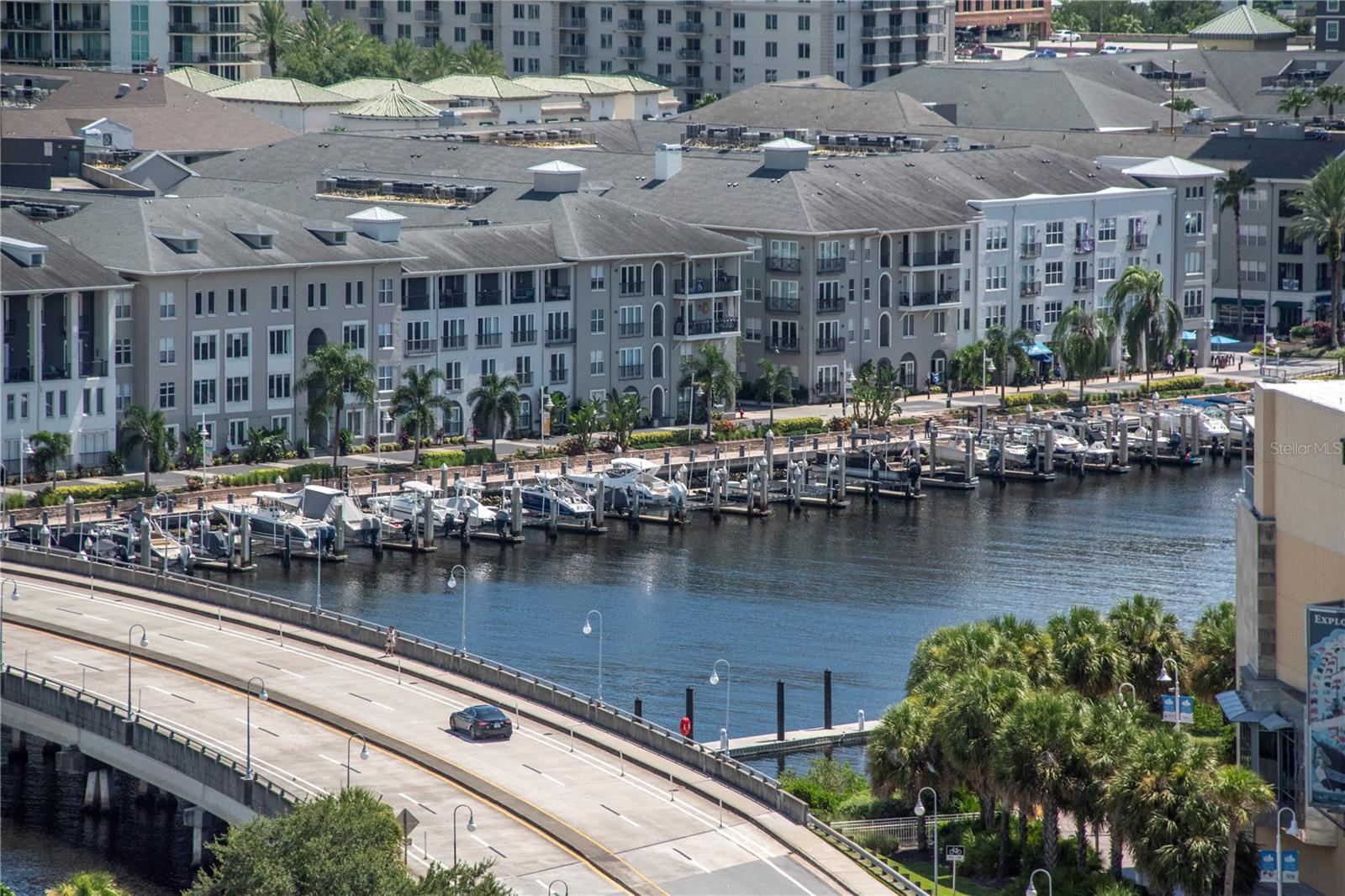 Image 57 of 76 For 1209 Cumberland Avenue 1701