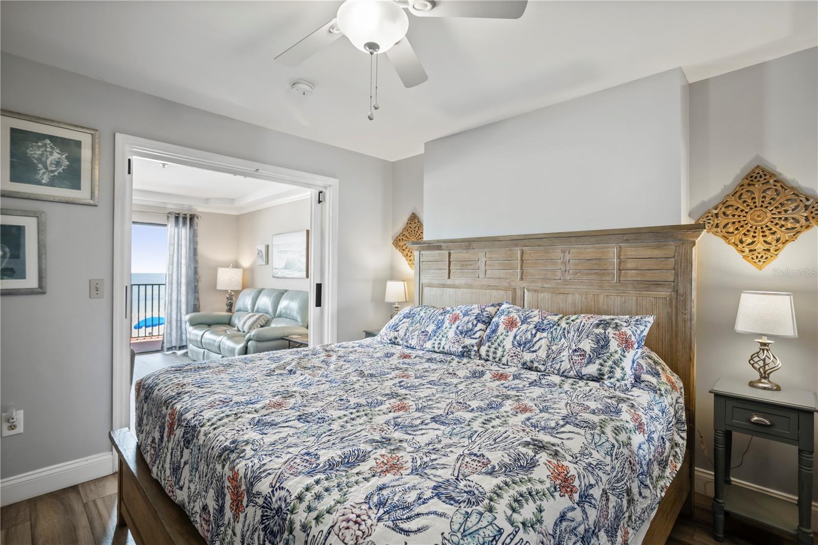 Image 17 of 45 For 14710 Gulf Boulevard 103