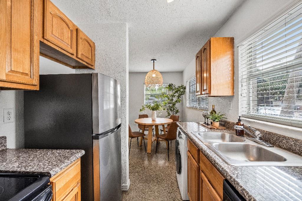 Image 15 of 25 For 212 Church Avenue 211