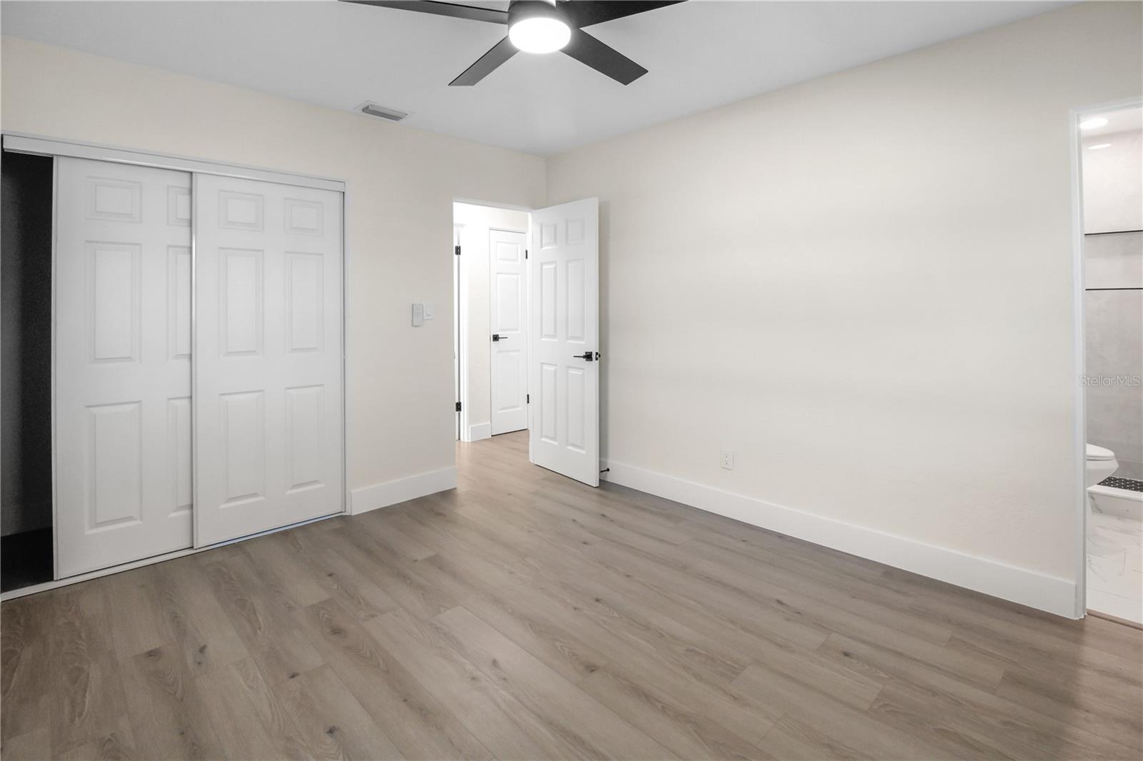 Image 21 of 29 For 8537 74th Avenue N