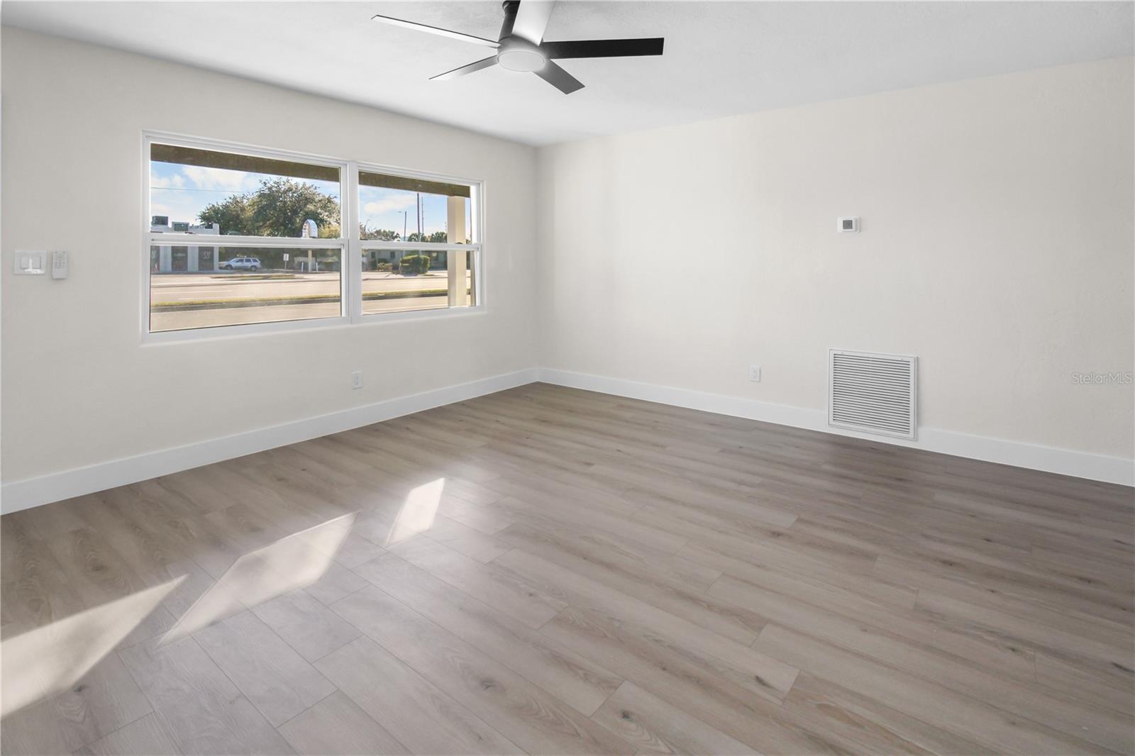 Image 6 of 29 For 8537 74th Avenue N