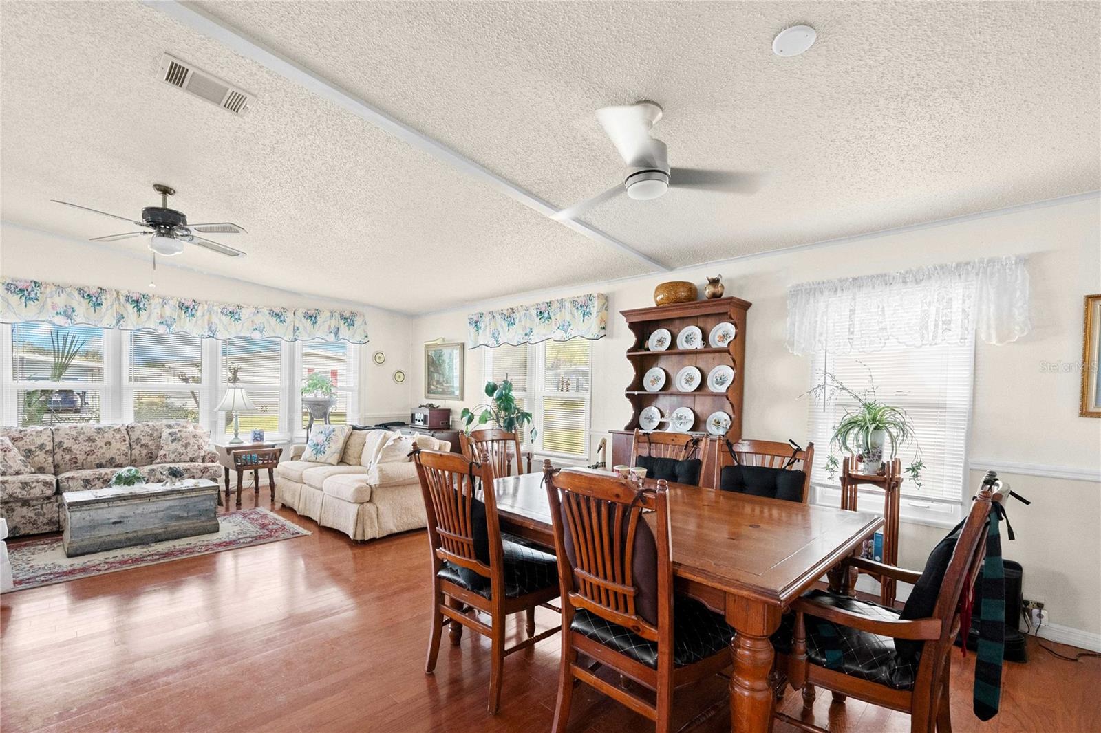 Image 10 of 55 For 5750 Pawnee Street