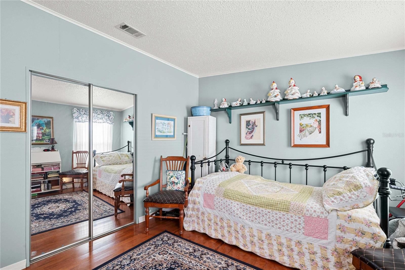 Image 19 of 55 For 5750 Pawnee Street