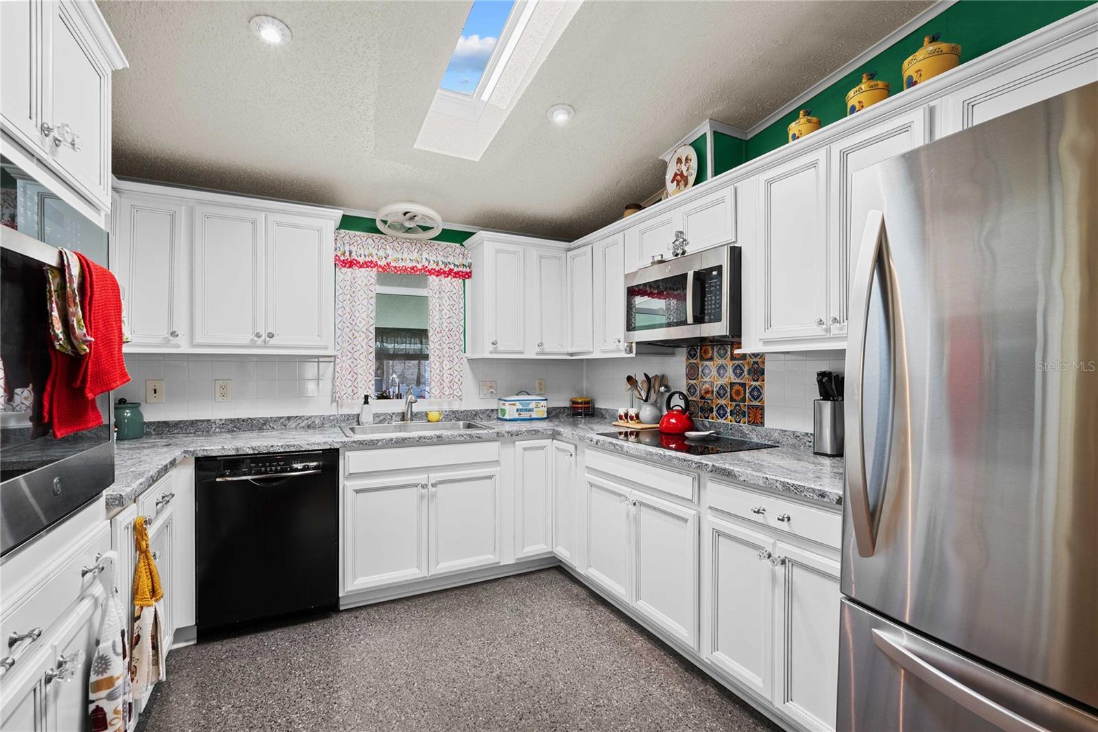 Image 4 of 55 For 5750 Pawnee Street