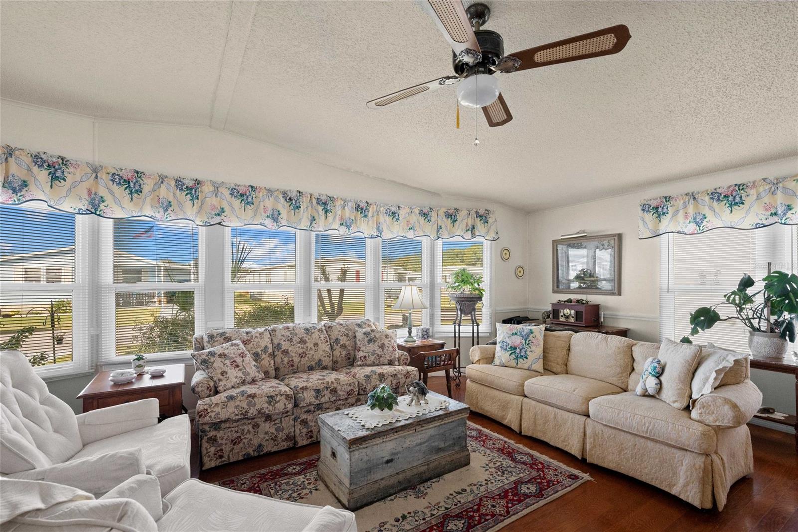 Image 7 of 55 For 5750 Pawnee Street