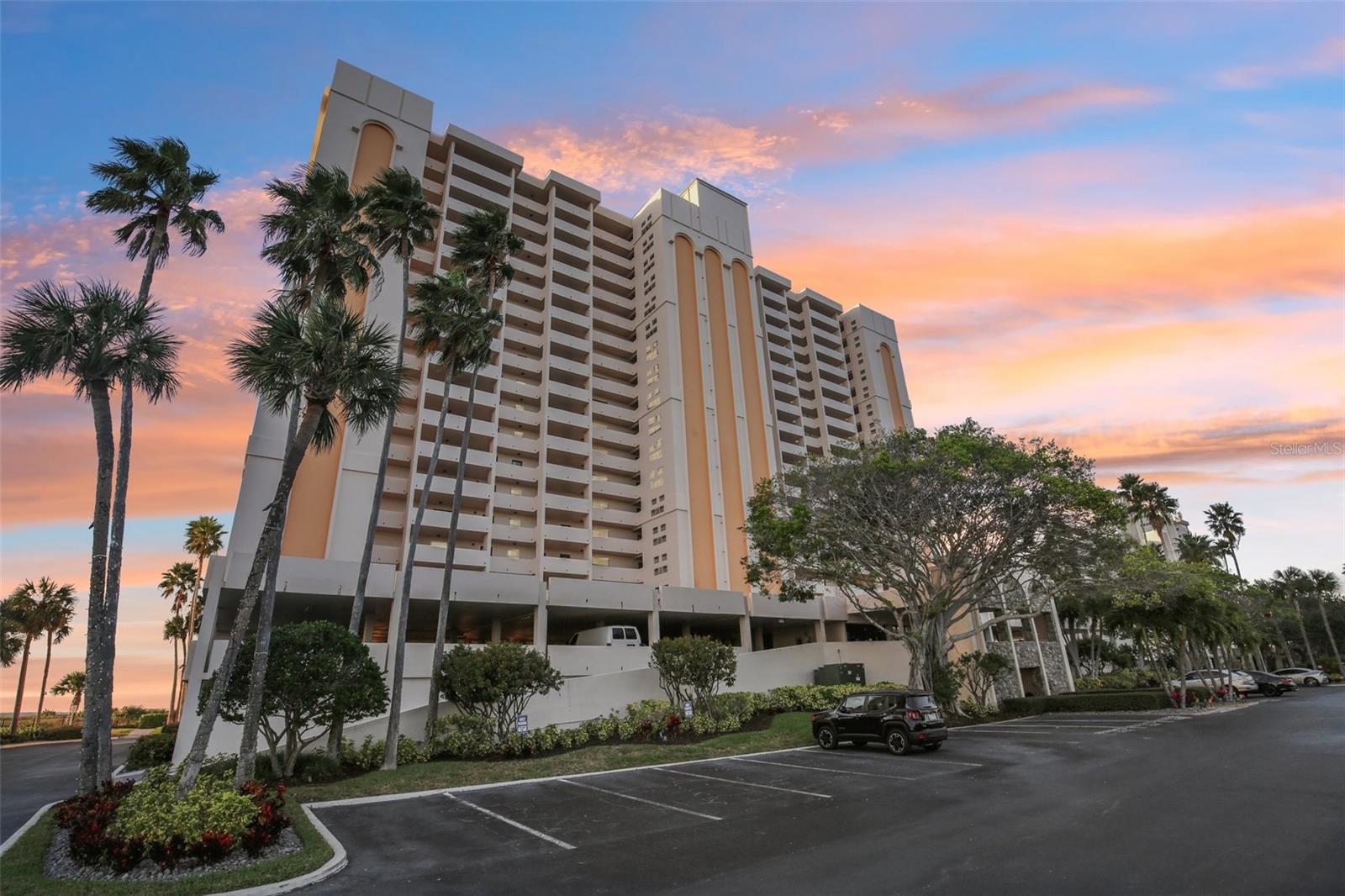 Image 17 of 26 For 1270 Gulf Boulevard 701