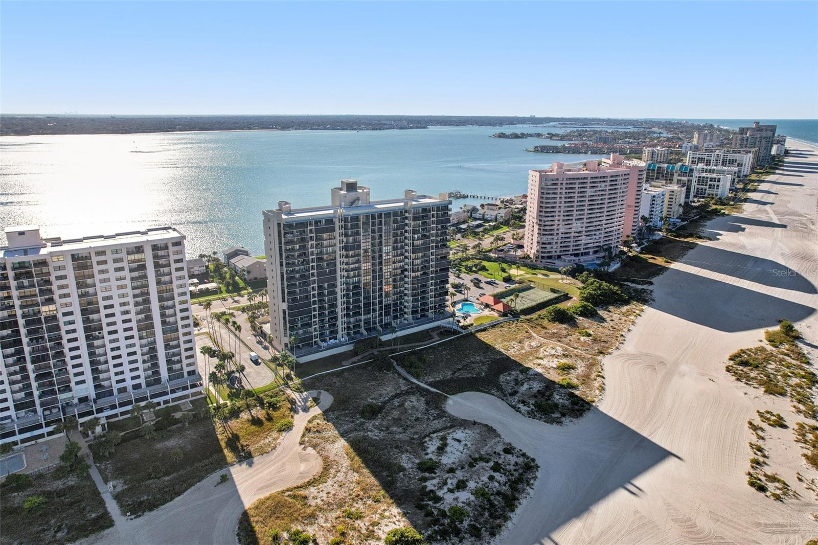 Image 21 of 26 For 1270 Gulf Boulevard 701