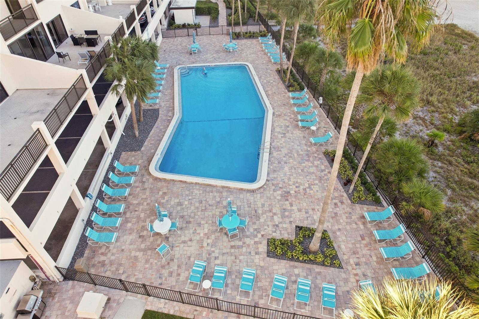 Image 23 of 26 For 1270 Gulf Boulevard 701