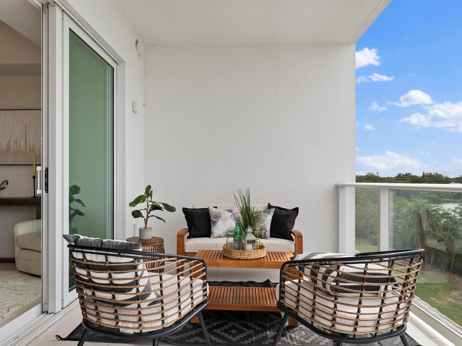 Image 9 of 27 For 1020 Sunset Point Road 410