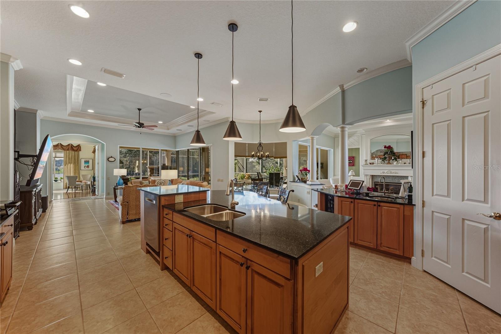 Image 17 of 94 For 34052 Americana Avenue