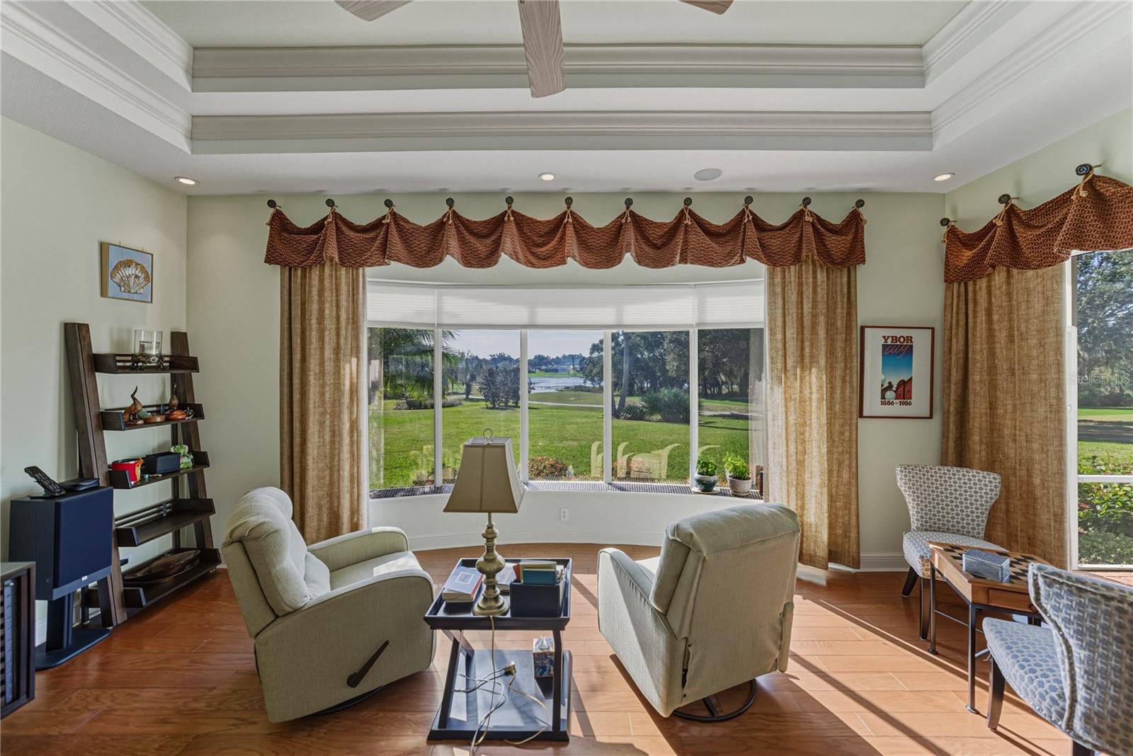 Image 37 of 94 For 34052 Americana Avenue